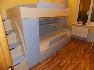 Складання дитячих меблів