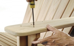 Складання стільців та крісел